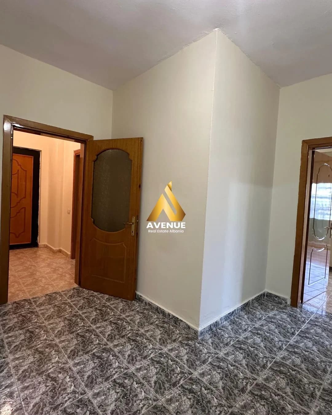 APARTAMENT ME QERA – PALLATET ARABE 2