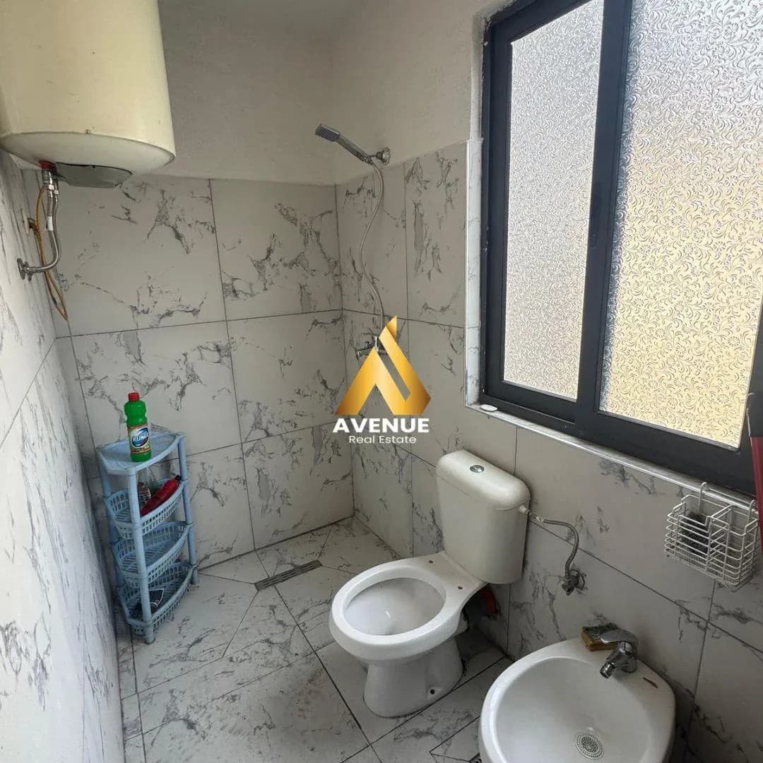 JEPET ME QIRA APARTAMENT 2+1 –PRANË GJIMNAZIT “ANDON ZAKO ÇAJUPI”, TIRANË 3