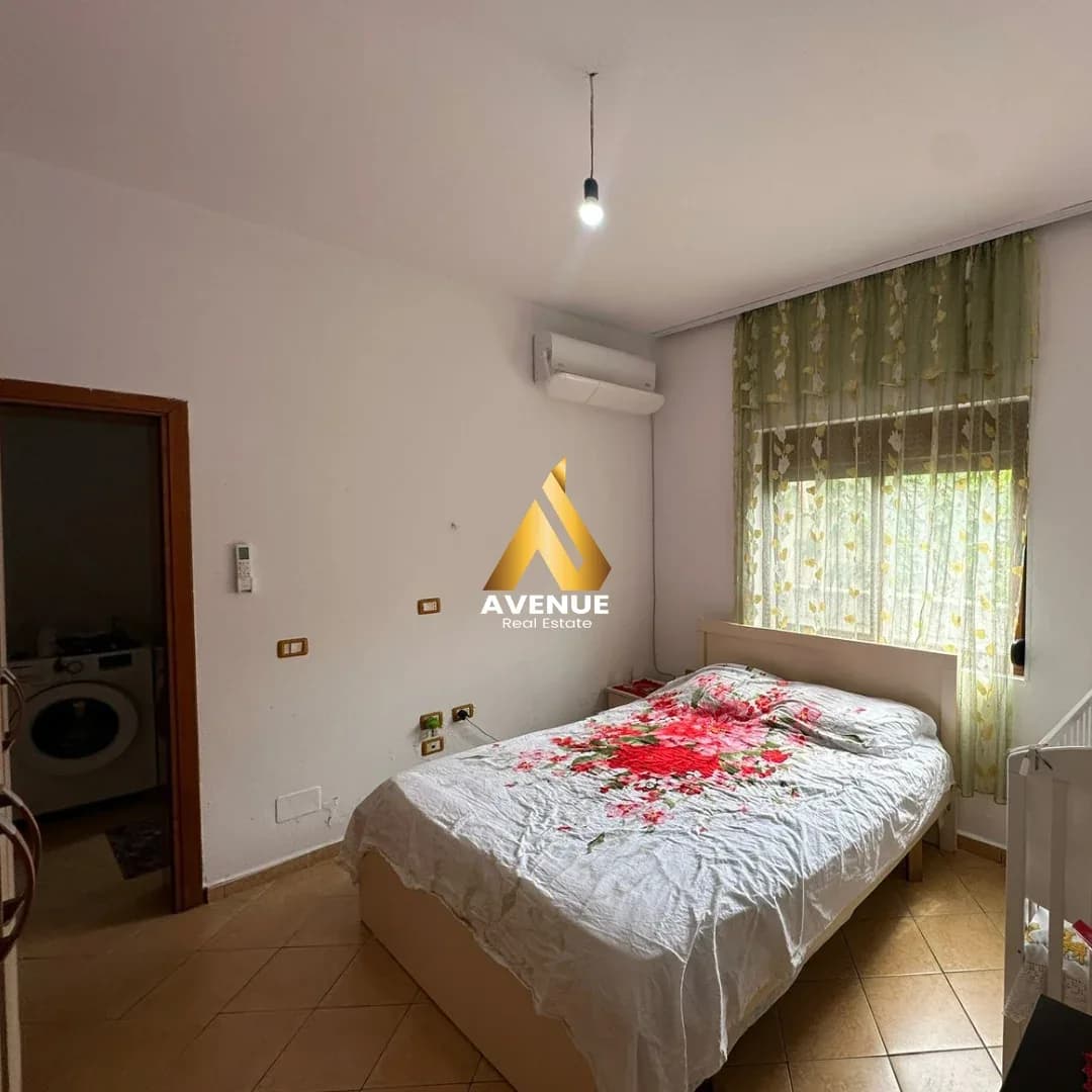 APARTAMENT ME QERA – BULEVARDI RI 4