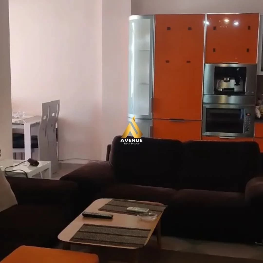 JEPET ME QIRA APARTAMENT 2+1 NË BLLOK