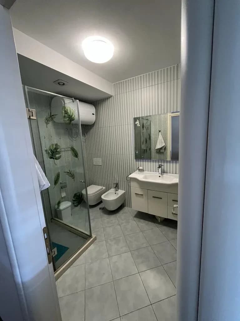 APARTAMENT ME QIRA LONG HILL, TIRANË