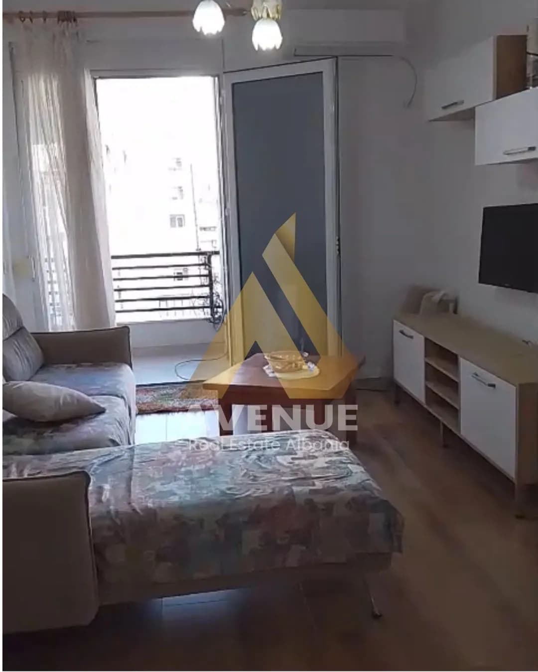 APARTAMENT 1+1 ME QERA PRANË REPORT TV, ISH PARKU, TIRANË 2