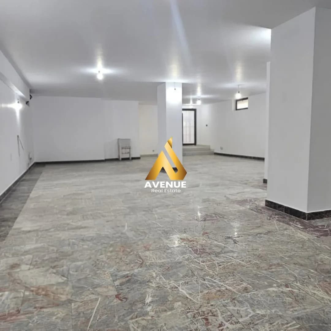 AMBIENT BIZNESI ME QIRA –BLLOK