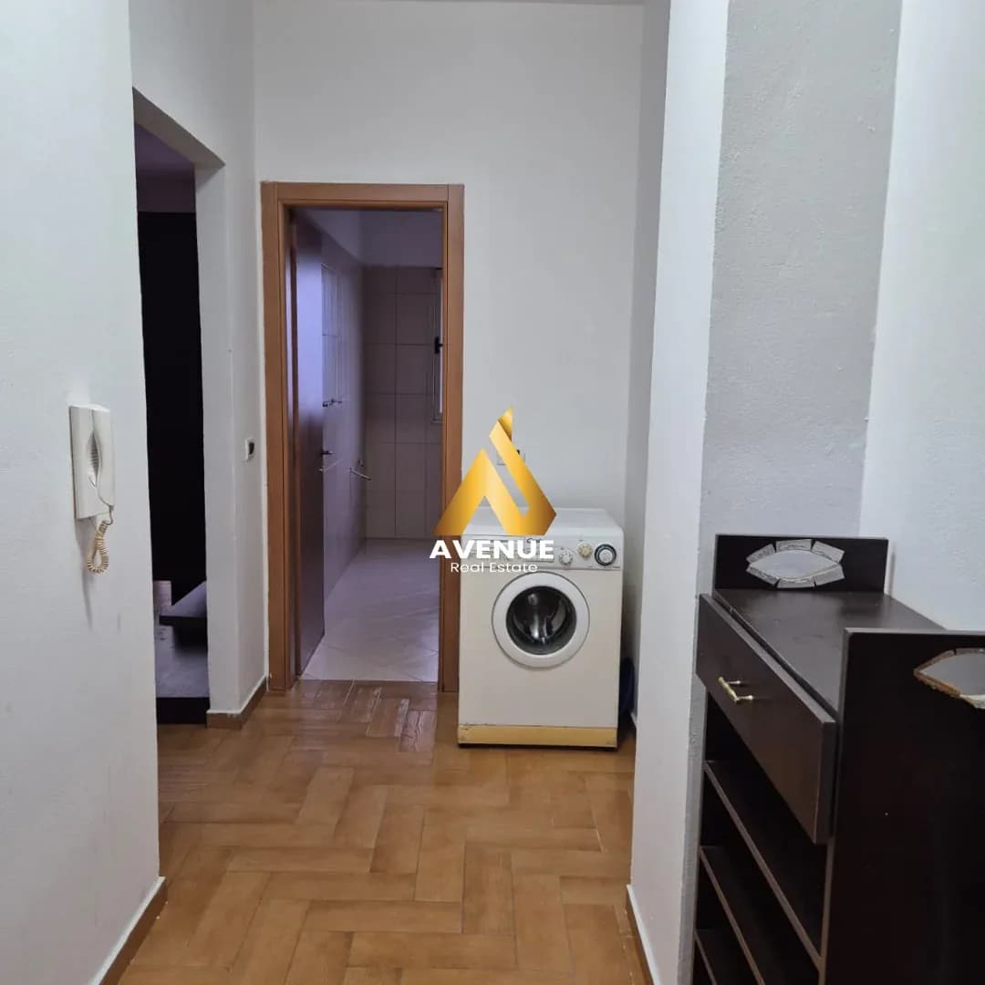Jepet me Qira Apartament – Rruga e Kavajës 2