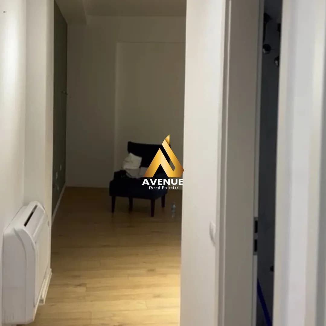 Jepet me qira – Zyra / Ambient – Kompleksi Marga