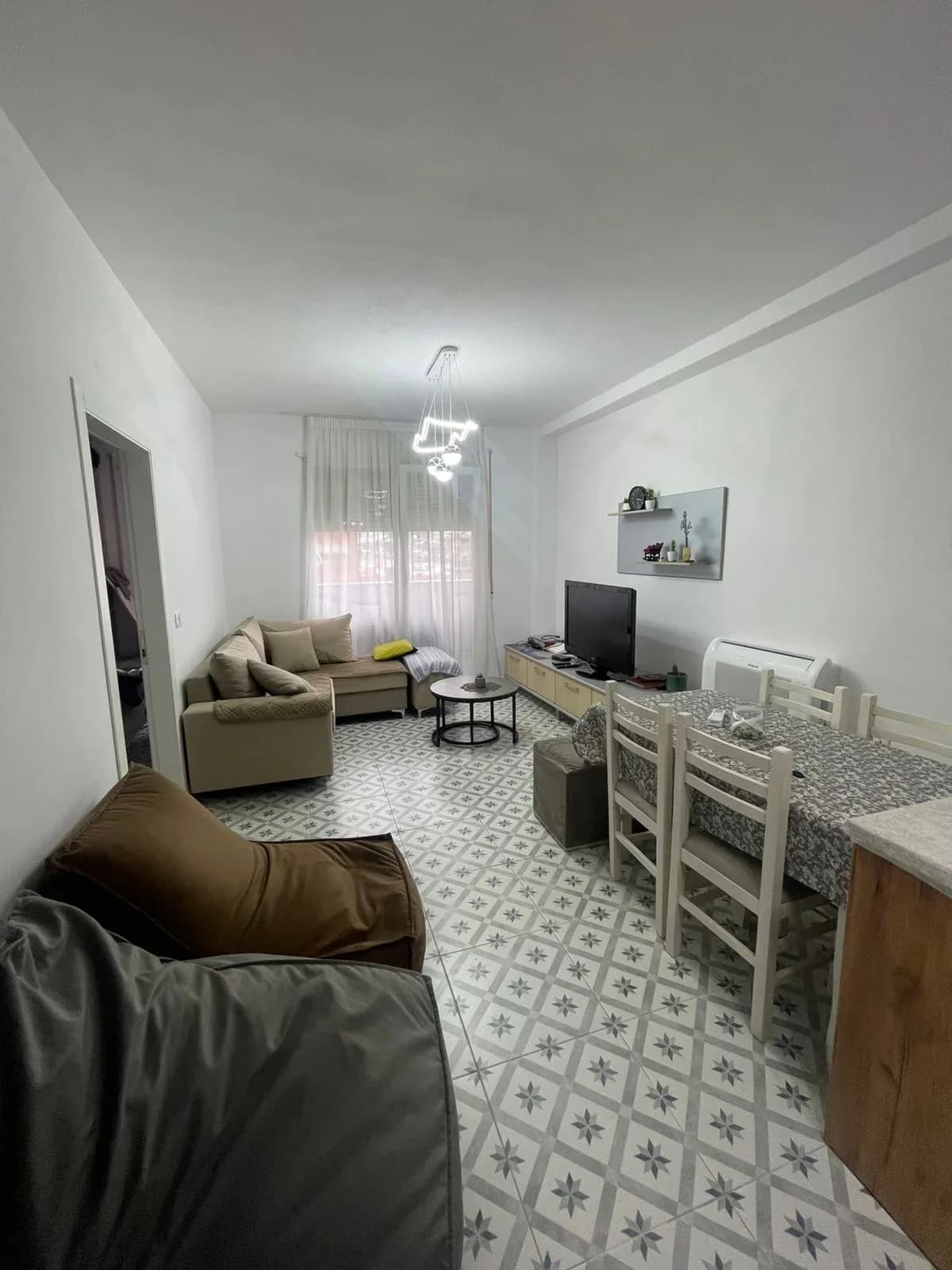 APARTAMENT ME QIRA GOLDEN PARK TIRANË 2