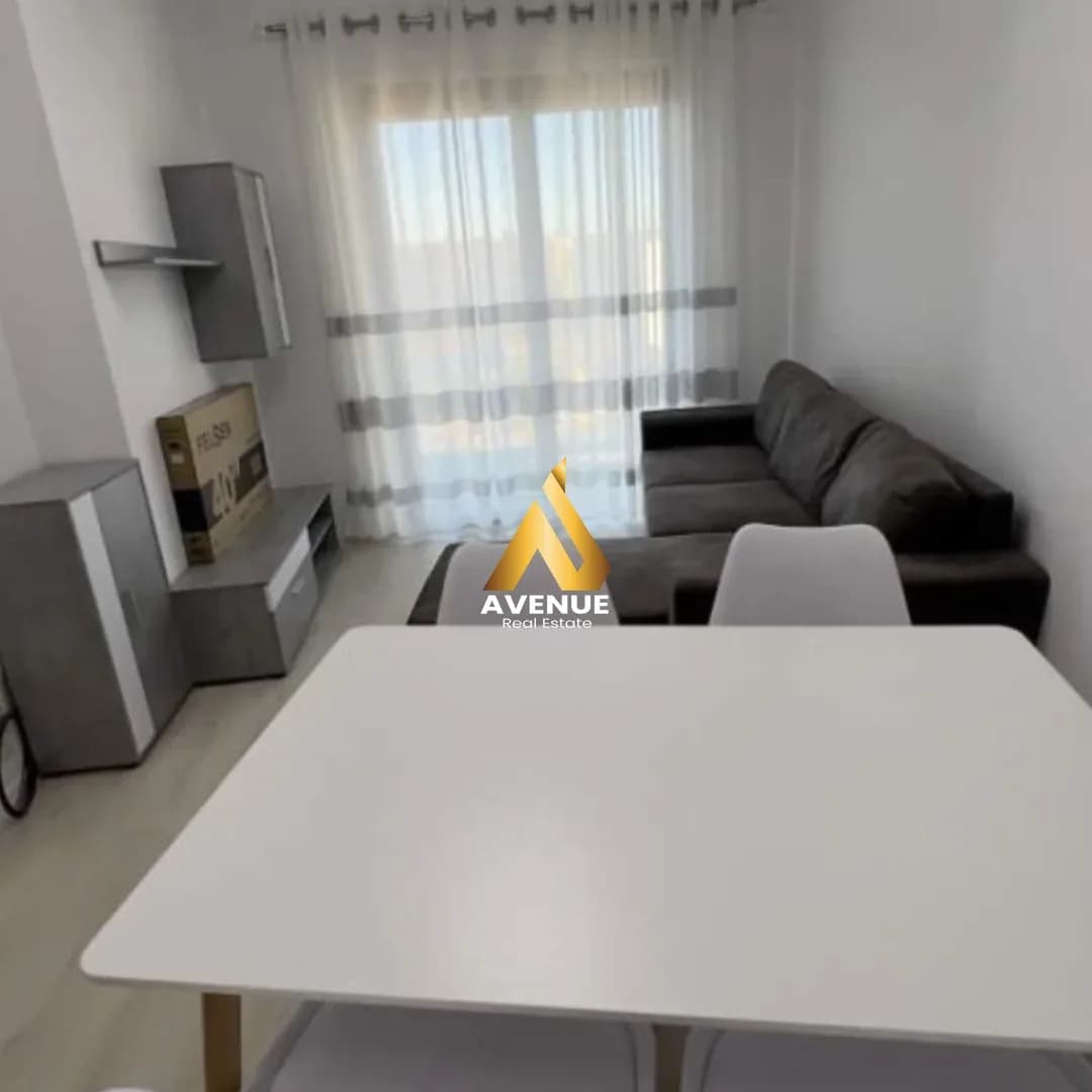 APARTAMENT 2+1 ME QERA – ASTIR PRANË RRETHIT 2