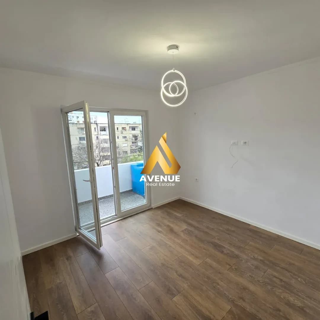 SHITET APARTAMENT 1+1- ALI DEMI-