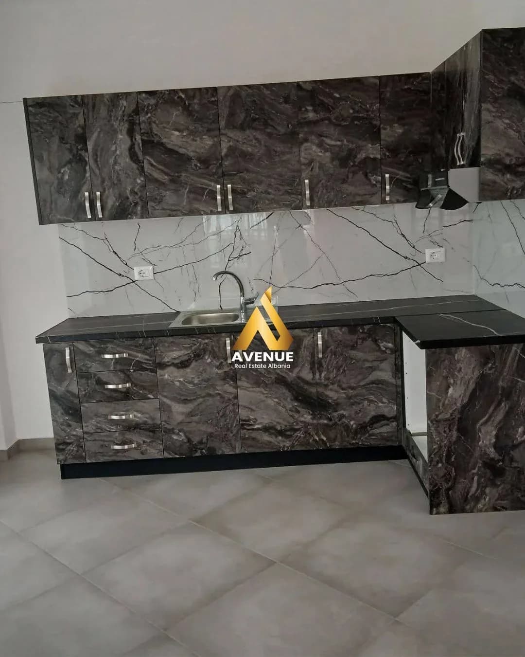 Jepet me qira apartament 1+1 – Astir 4