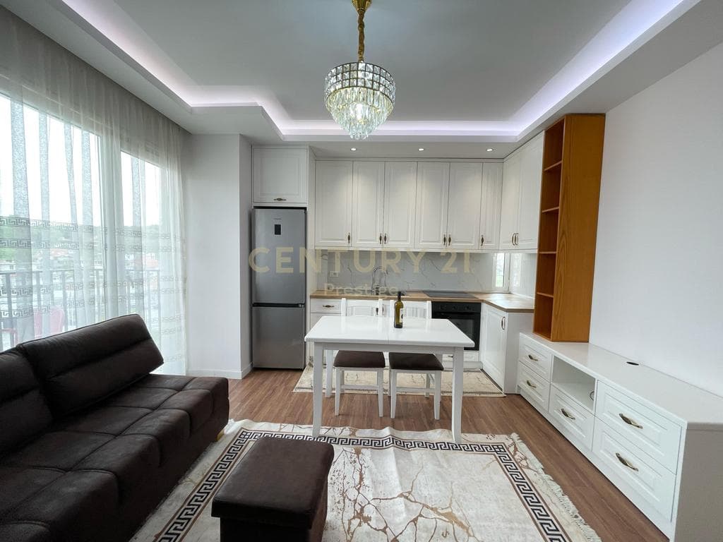 APARTAMENT 2+1+POST PARKIMI ME QIRA, TEK RRETHI I SAUKUT! 2