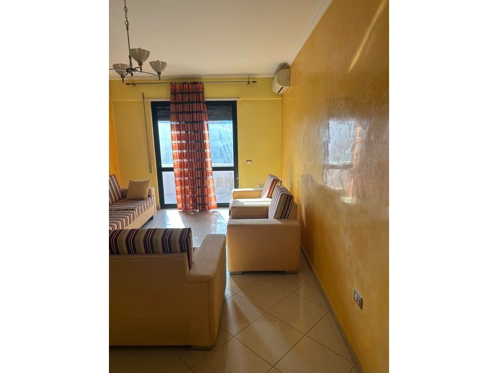 APARTAMENT 2+1+2 ME QIRA TEK GLOBE!