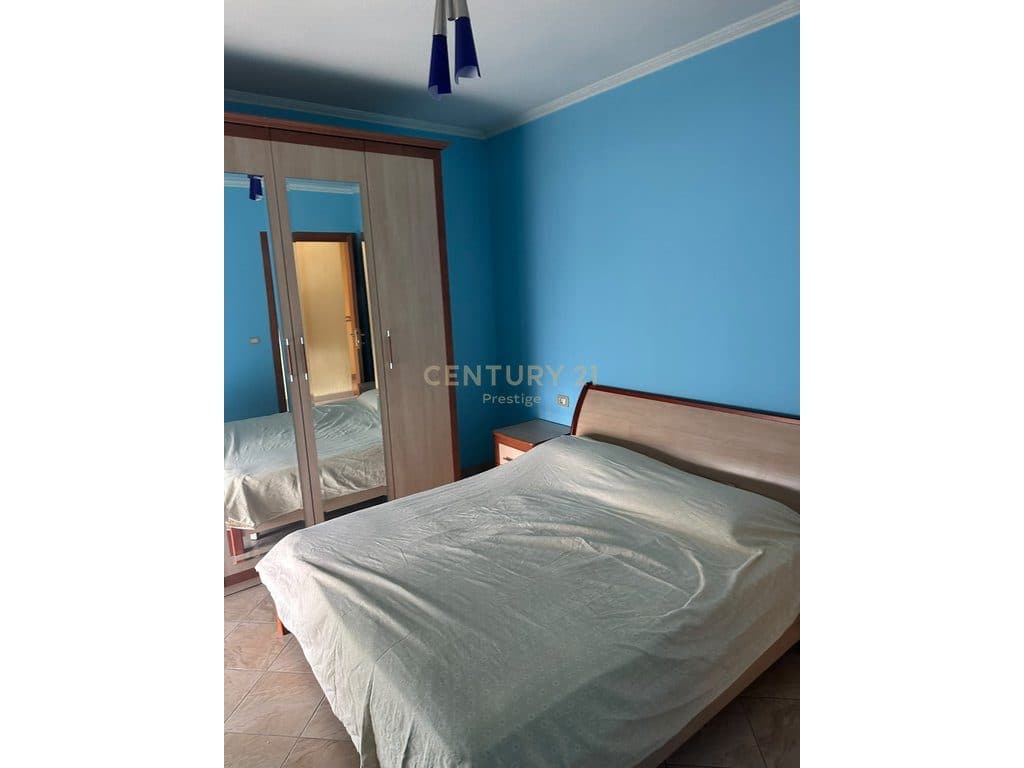 APARTAMENT 2+1+2 ME QIRA TEK GLOBE! 4