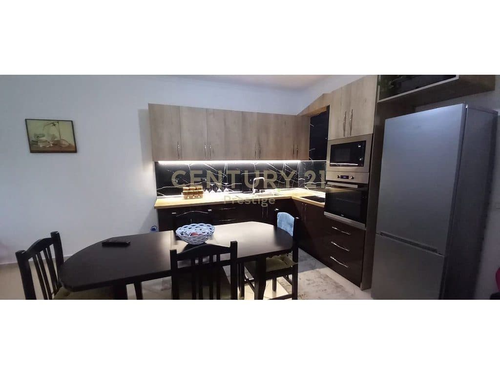 APARTAMENT 2+1+2 ME QIRA, VENDOSUR NE SHKOZE! 4