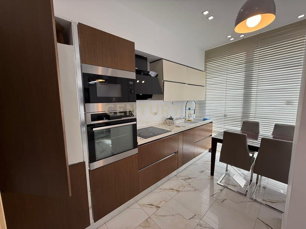 APARTAMENT 2+1+2 ME QIRA, TEK "KAPITEN MIR ZOTI"-LIQENI I THATE! 3