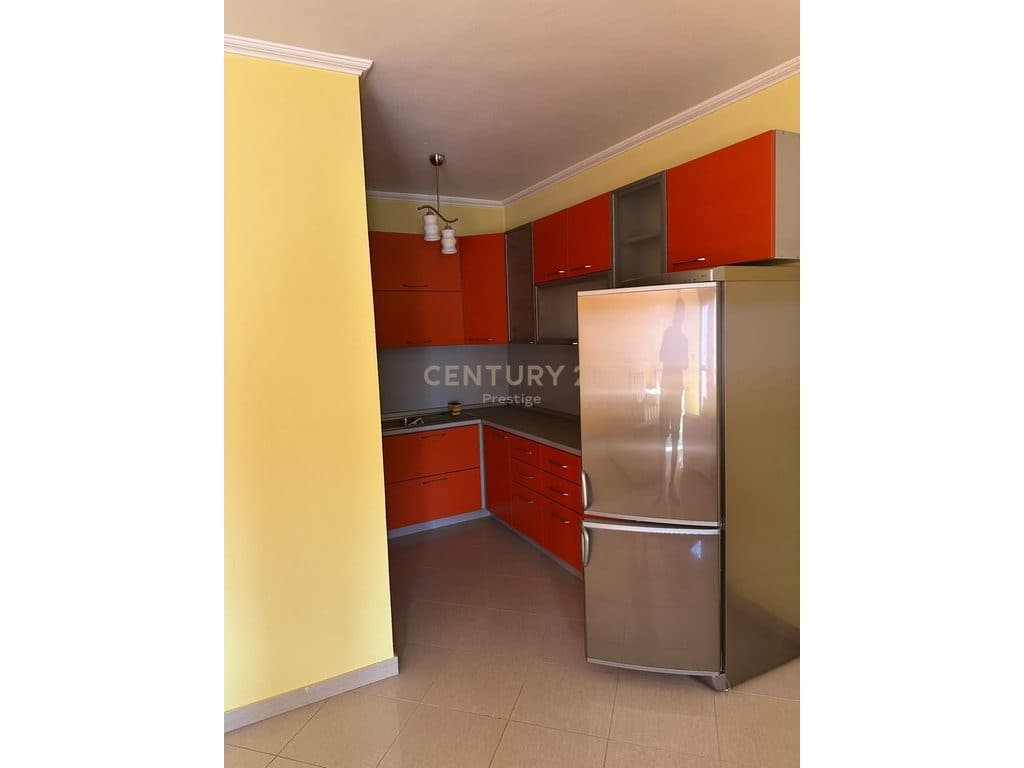 APARTAMENT 2+1+2 ME QIRA TEK GLOBE! 3