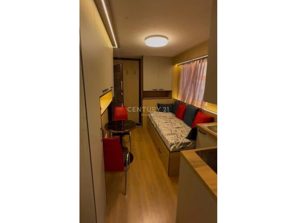 GARSONIERE NE SHITJE , PRANE XHAMISE-SELITE, TIRANE! 2