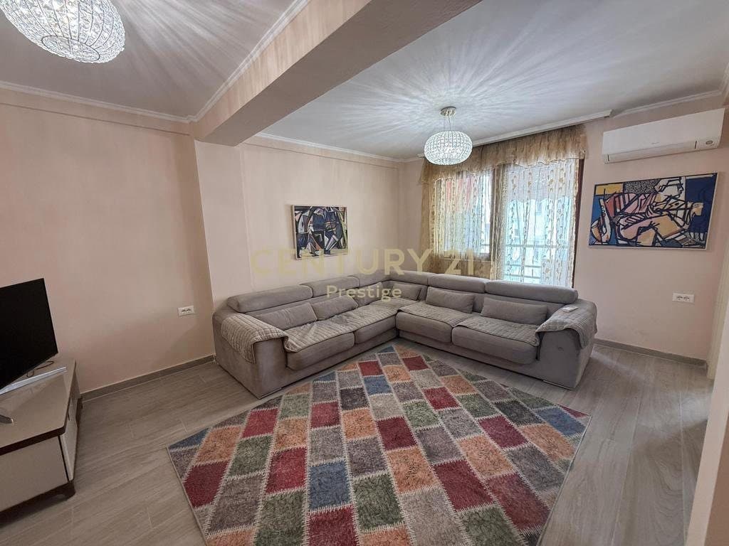 APARTAMENT 1+1 NE SHITJE "BULEVARDI ZOGU PARE", TIRANE!