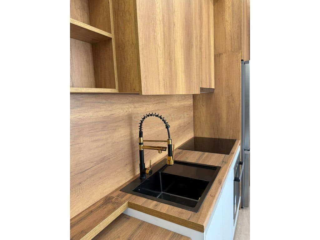 APARTAMENT 1+1 ME QIRA, MYSLYM SHYRI, TIRANE! 4