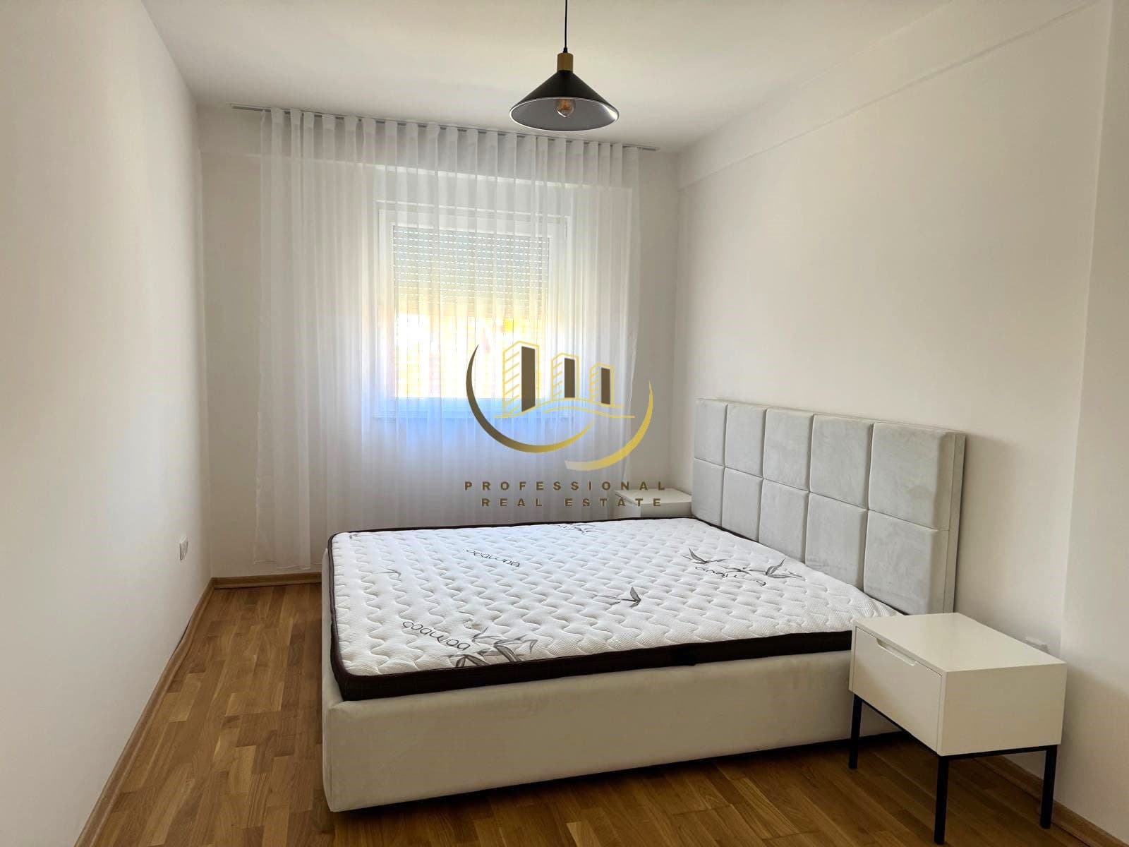Banesë me qira në Bregun e Diellit 3