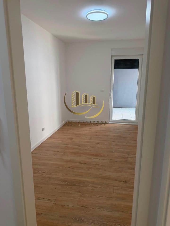 Banesë Zyre me qira në Lagjën Kodrina 3
