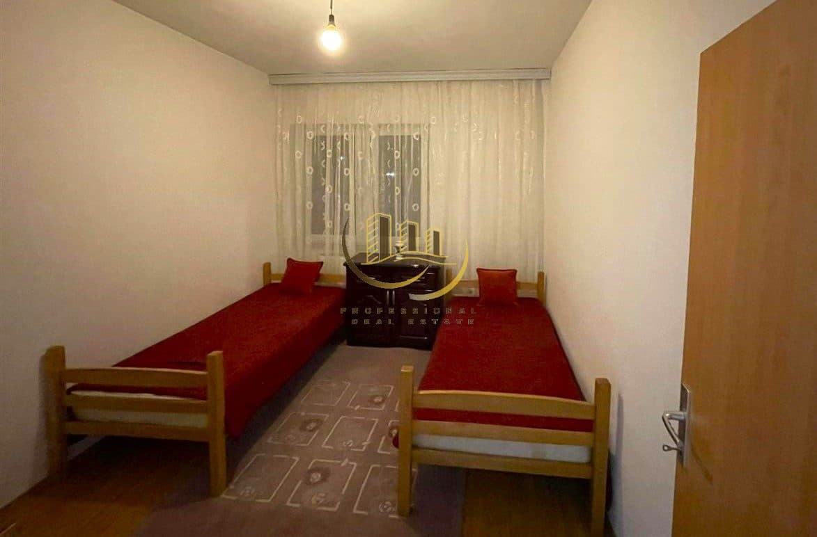 Banesë me qira në Qendër 4