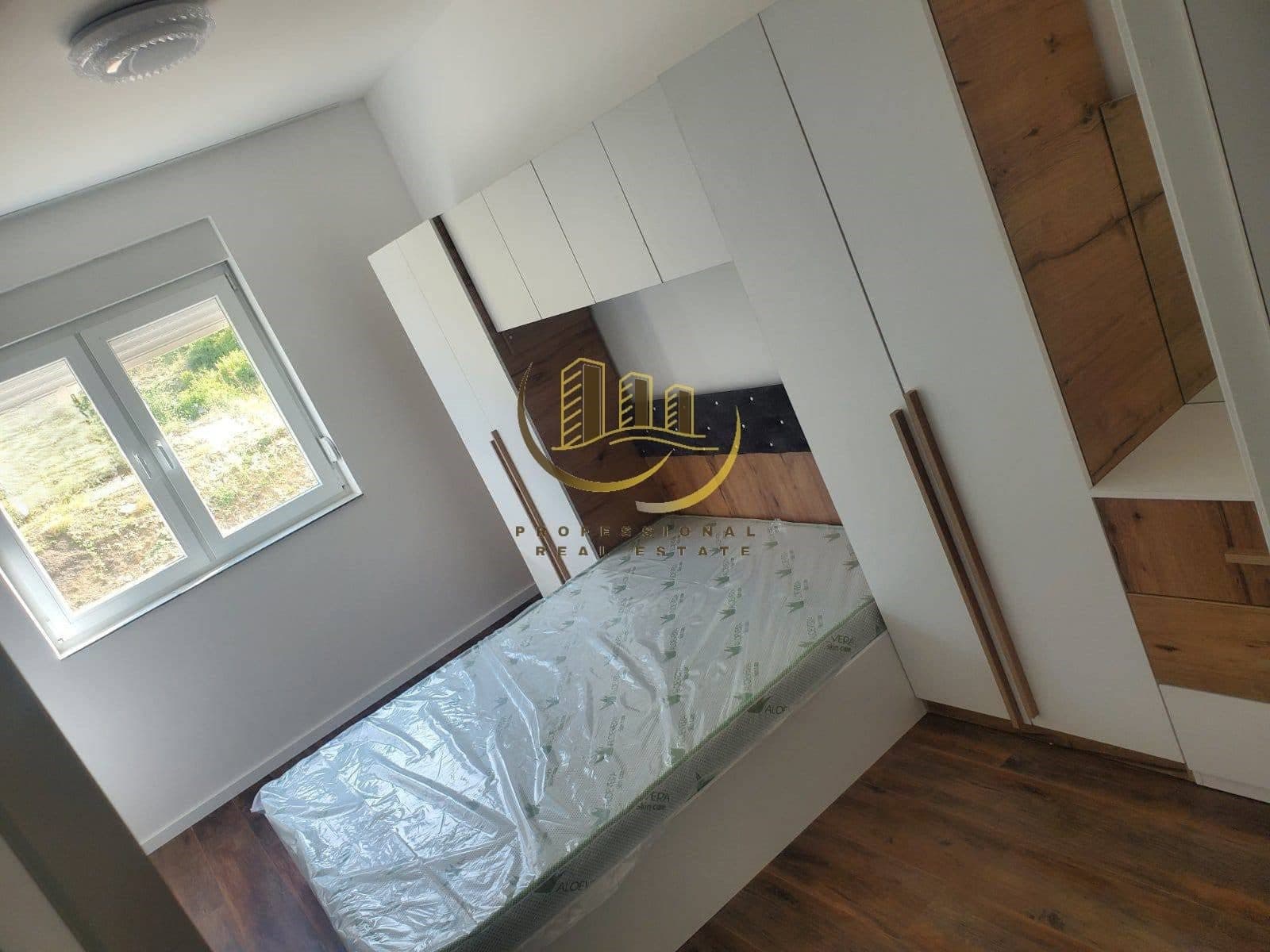 Banesë me qera në Kalabri – Emshir 3
