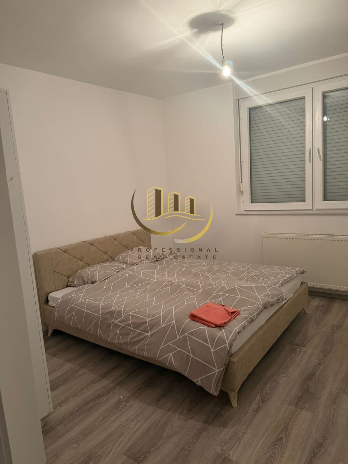 Shitet Banesa në Fushë Kosovë 4