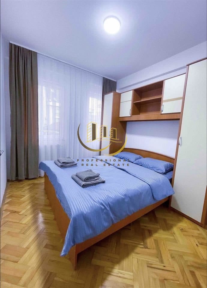 Banesë me qira në Qendër 4