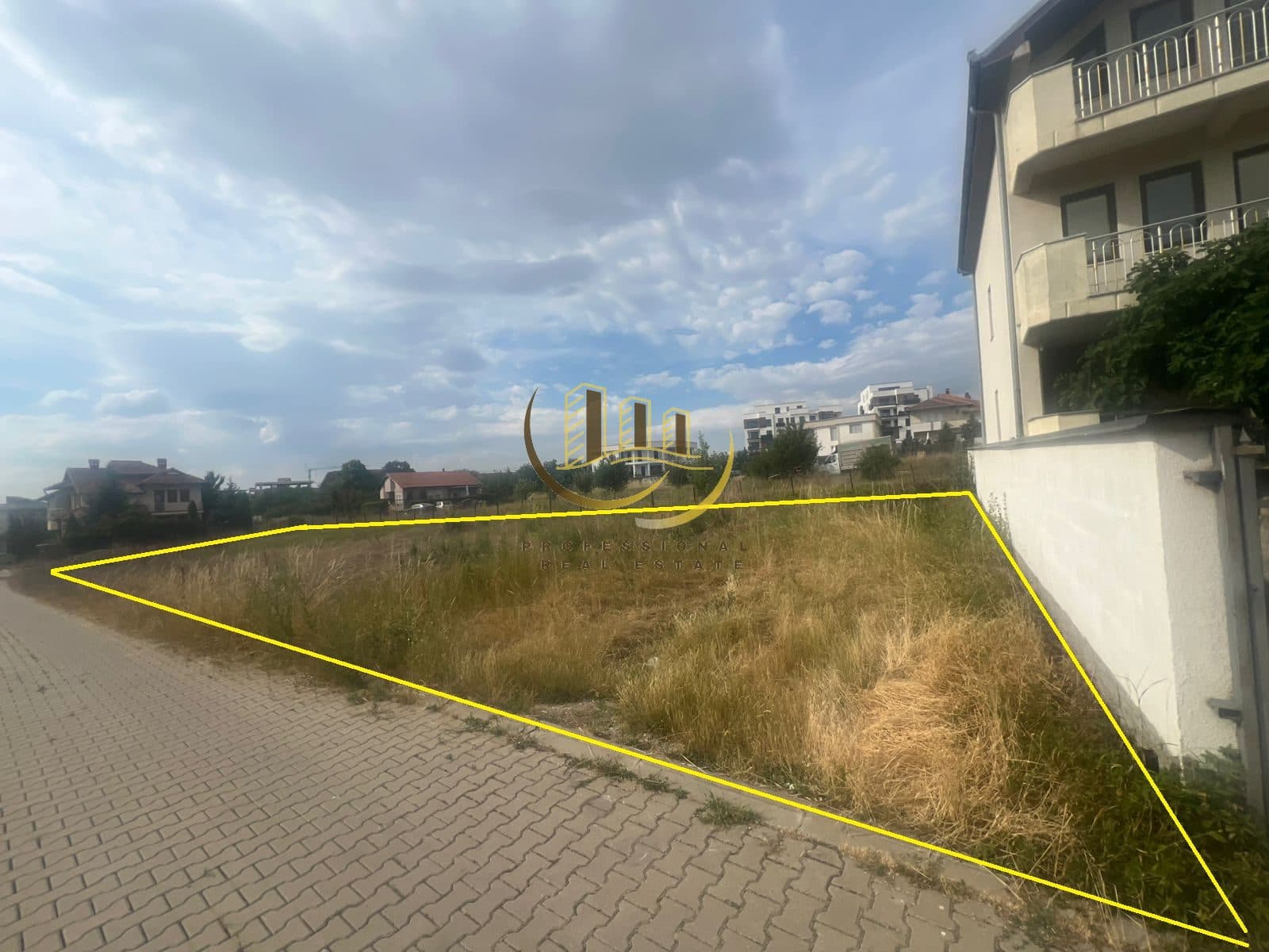 Tokë për ndërtim të lartë në Arbëri – Dragodan 1