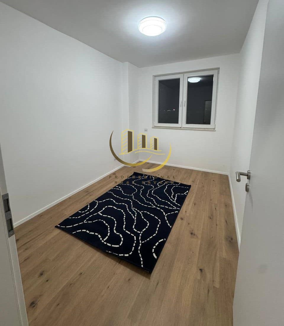 Banesë Zyre me qira në Fushë Kosovë 4