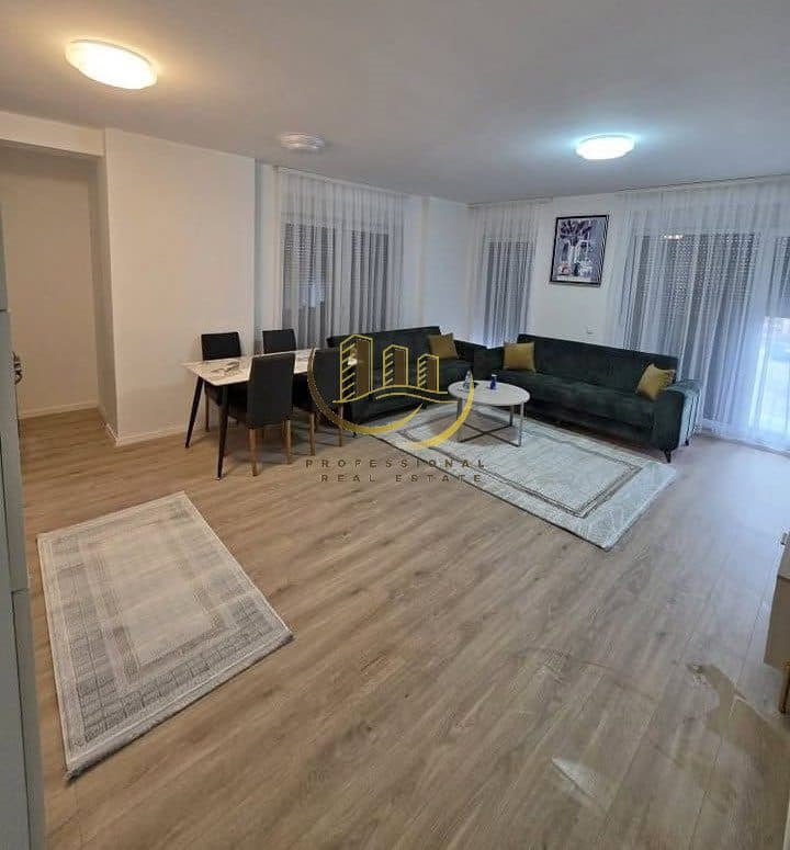 Banesë me qira në Lagjën Prishtina e Re
