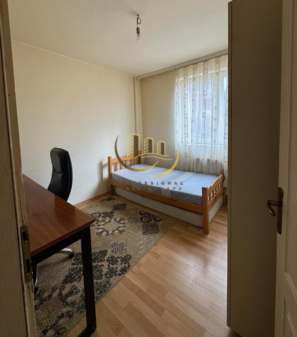 Banesë me qira në Qendër 3